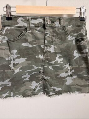 Justice Olive Camo Mini Skirt Size 12